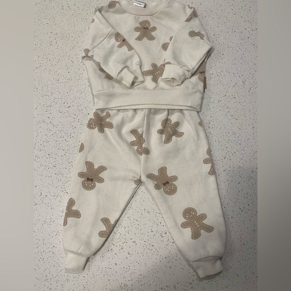 Lila & Jack Gingerbread Baby Outfit 6-9M Christmas Pajama Set Holiday 2 Piece - Picture 2 of 7